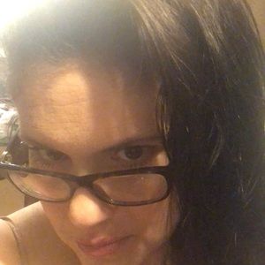 Meet your Posher, Alicia